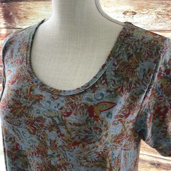 LuLaRoe Perfect Tee - Picture 2 of 3